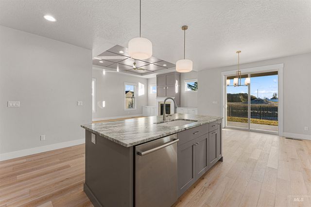 8165 Fountain Brook, Middleton, ID 83644