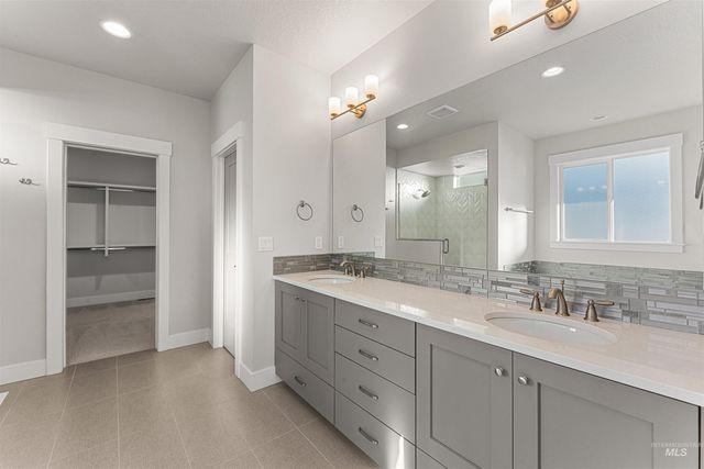 8165 Fountain Brook, Middleton, ID 83644