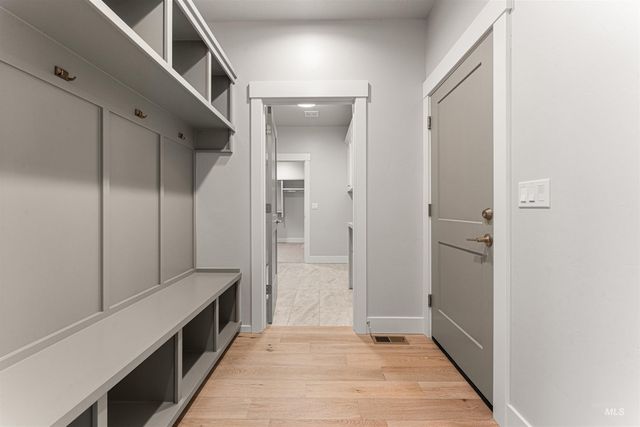 8165 Fountain Brook, Middleton, ID 83644