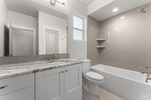 8165 Fountain Brook, Middleton, ID 83644