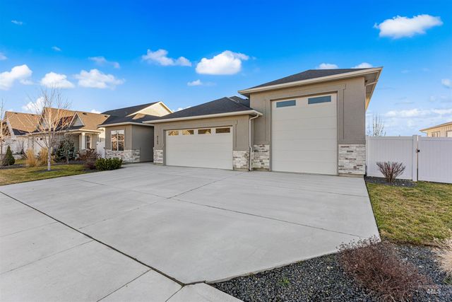 8165 Fountain Brook, Middleton, ID 83644