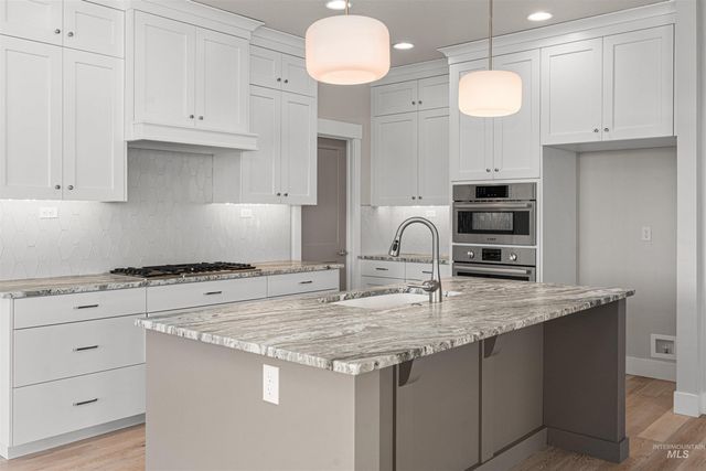 8165 Fountain Brook, Middleton, ID 83644