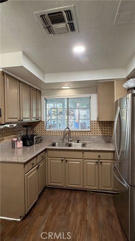 10900 Goss, Sun Valley (los Angeles), CA 91352