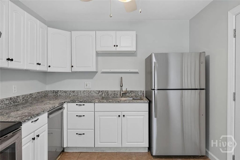 Image 12 of property listing at 629 Wheeler Street, Savannah, GA 31405
