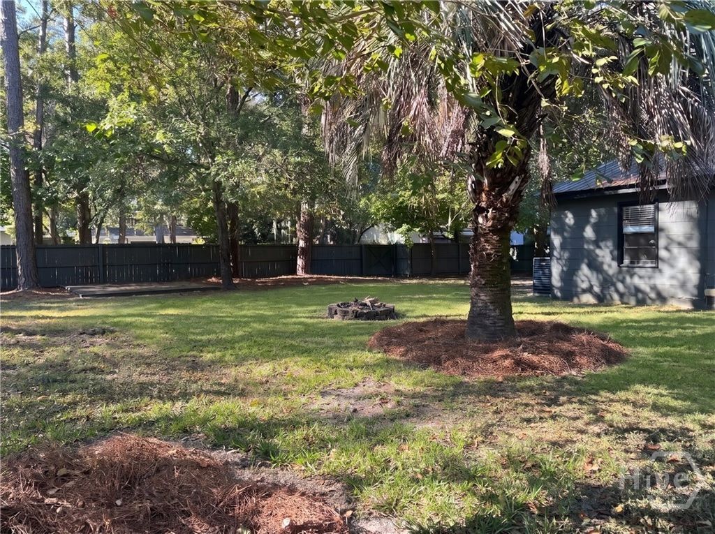 Image 17 of property listing at 629 Wheeler Street, Savannah, GA 31405