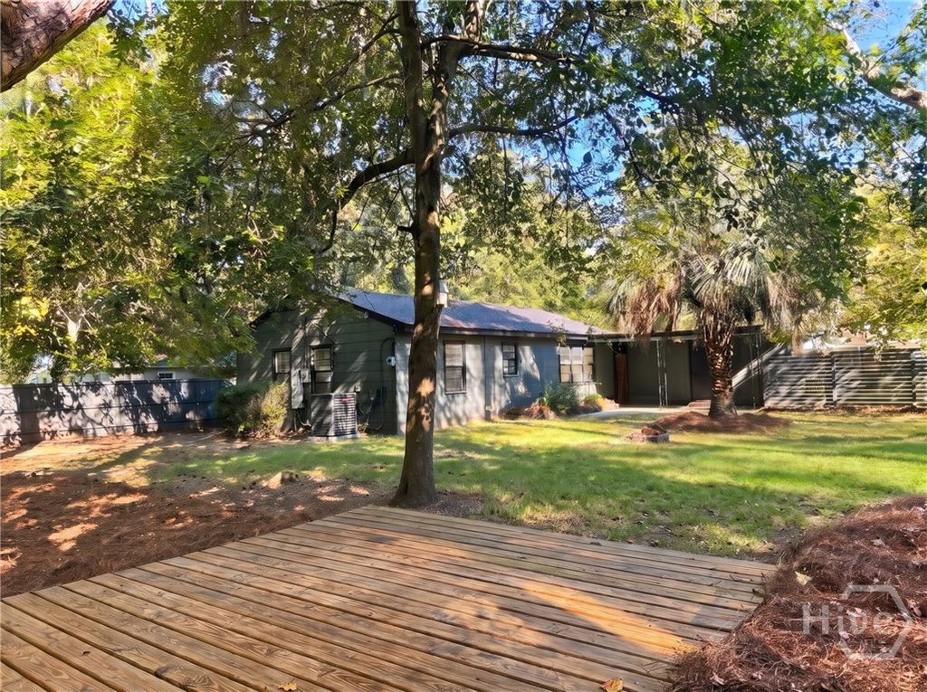 Image 19 of property listing at 629 Wheeler Street, Savannah, GA 31405