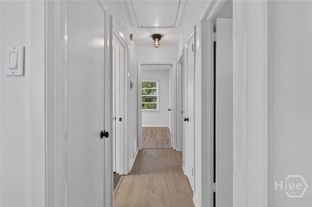 Image 4 of property listing at 629 Wheeler Street, Savannah, GA 31405