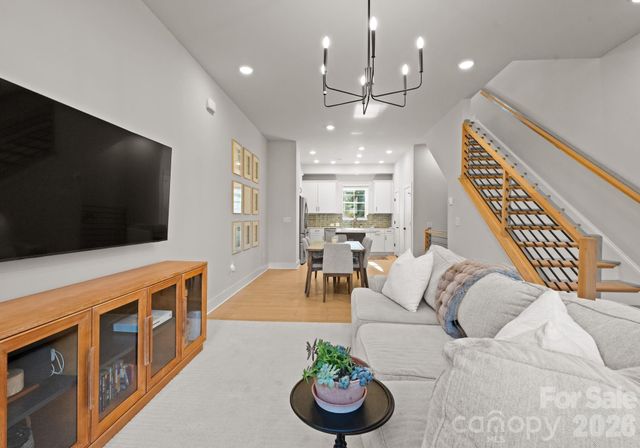 1216 Craig View Way, Charlotte, NC 28211