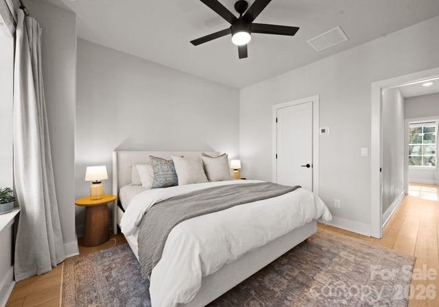 1216 Craig View Way, Charlotte, NC 28211