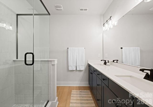 1216 Craig View Way, Charlotte, NC 28211