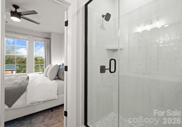 1216 Craig View Way, Charlotte, NC 28211