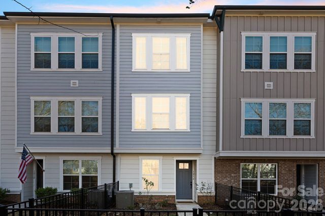 1216 Craig View Way, Charlotte, NC 28211