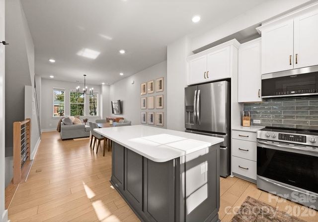 1216 Craig View Way, Charlotte, NC 28211