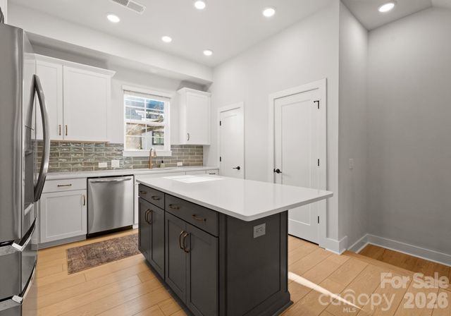 1216 Craig View Way, Charlotte, NC 28211