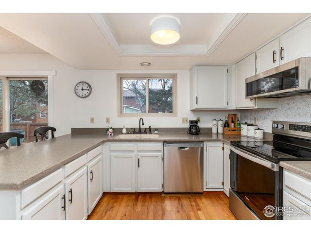 2253 Spinnaker Cir, Longmont, CO 80503