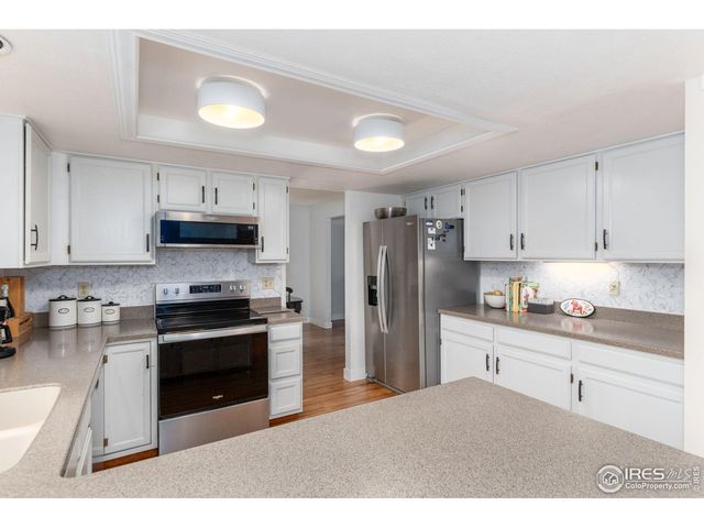 2253 Spinnaker Cir, Longmont, CO 80503