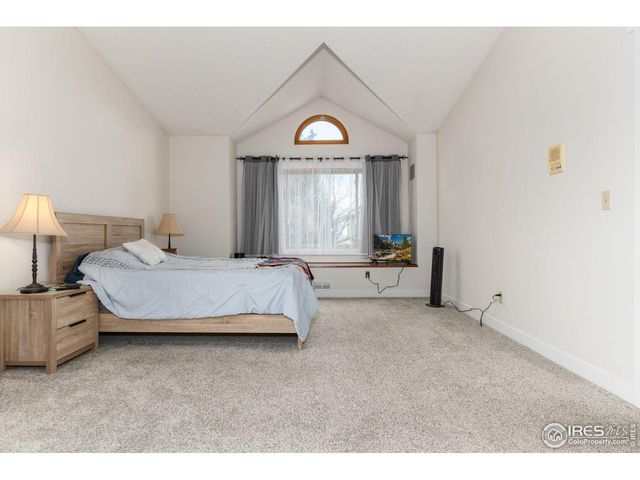 2253 Spinnaker Cir, Longmont, CO 80503