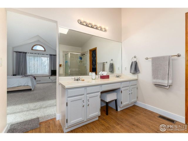 2253 Spinnaker Cir, Longmont, CO 80503