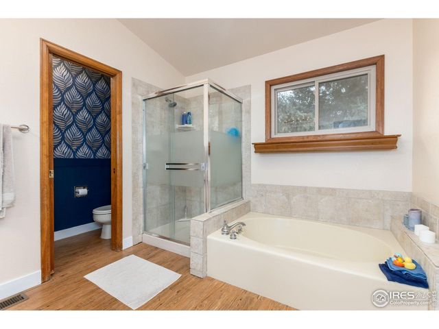 2253 Spinnaker Cir, Longmont, CO 80503