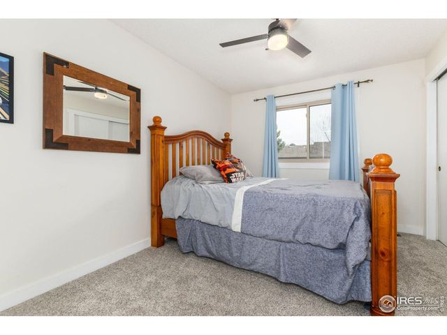 2253 Spinnaker Cir, Longmont, CO 80503