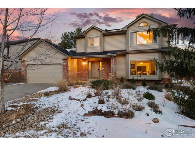 2253 Spinnaker Cir, Longmont, CO 80503