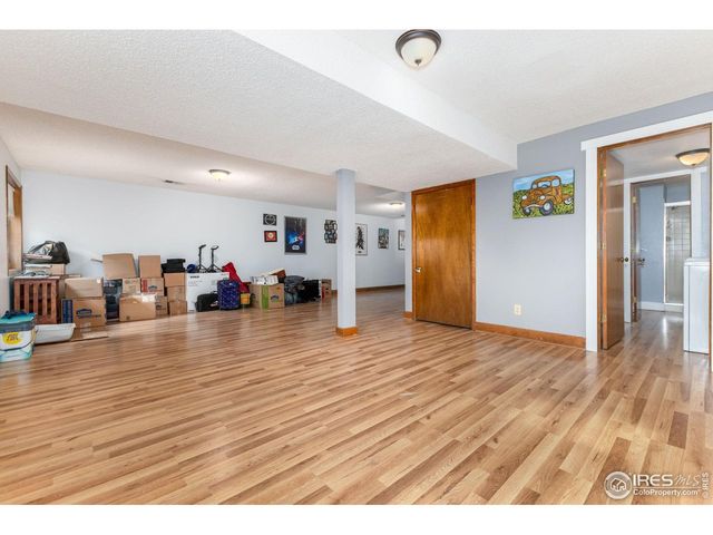 2253 Spinnaker Cir, Longmont, CO 80503