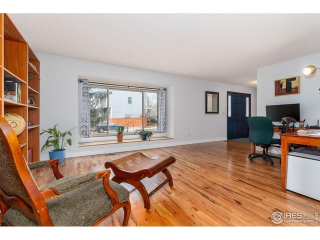 2253 Spinnaker Cir, Longmont, CO 80503