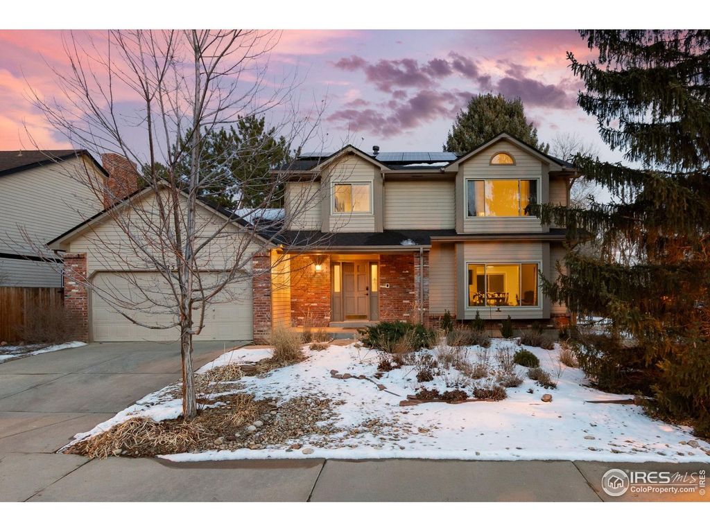 2253 Spinnaker Cir, Longmont, CO 80503