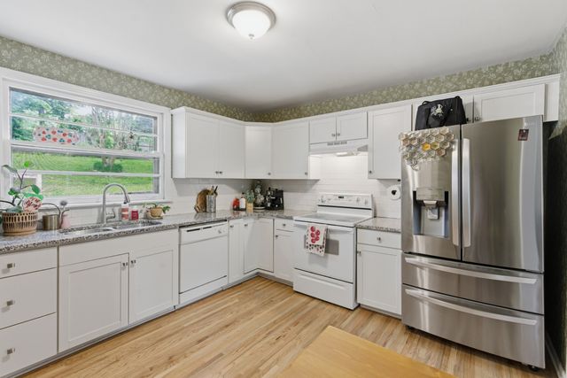 520 Cottonwood Dr, Nashville, TN 37214