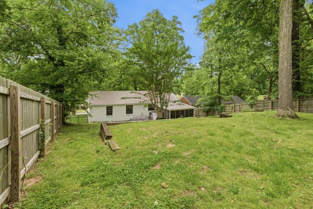520 Cottonwood Dr, Nashville, TN 37214