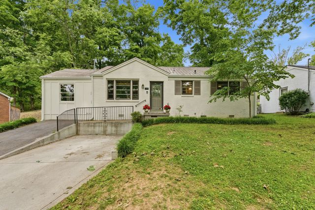 520 Cottonwood Dr, Nashville, TN 37214