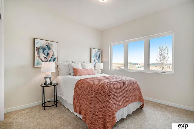 21703 McClellan Drive, Gretna, NE 68028