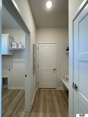 21703 McClellan Drive, Gretna, NE 68028
