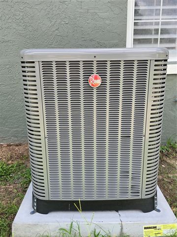 6221 NE 57TH PLACE, Silver Springs, FL 34488