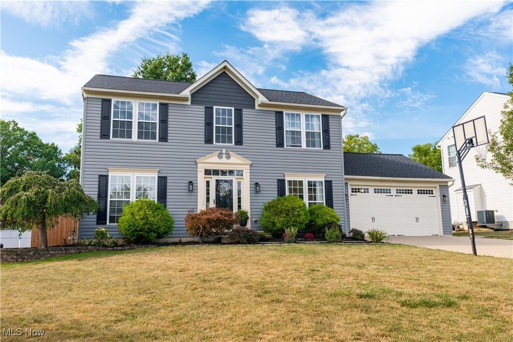 2676 Pinegate Drive, Norton, OH 44203