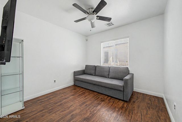 2712 W WAYLAND Drive, Phoenix, AZ 85041