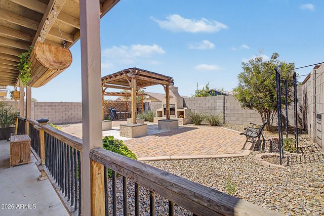 2712 W WAYLAND Drive, Phoenix, AZ 85041