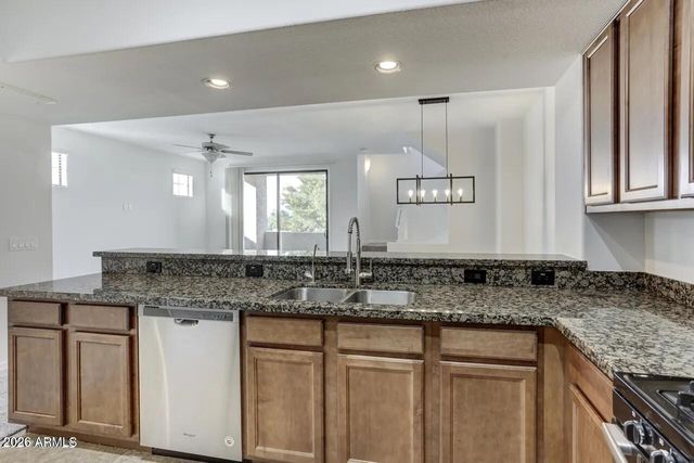 2315 N 52ND Street 147, Phoenix, AZ 85008