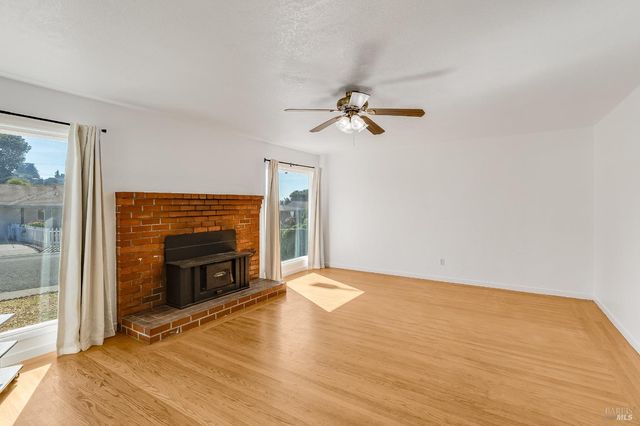 335 Hermosa Ave, Vallejo, CA 94589