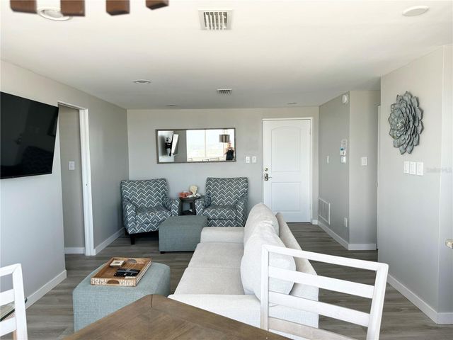 1255 TARPON CENTER DRIVE 612, Venice, FL 34285