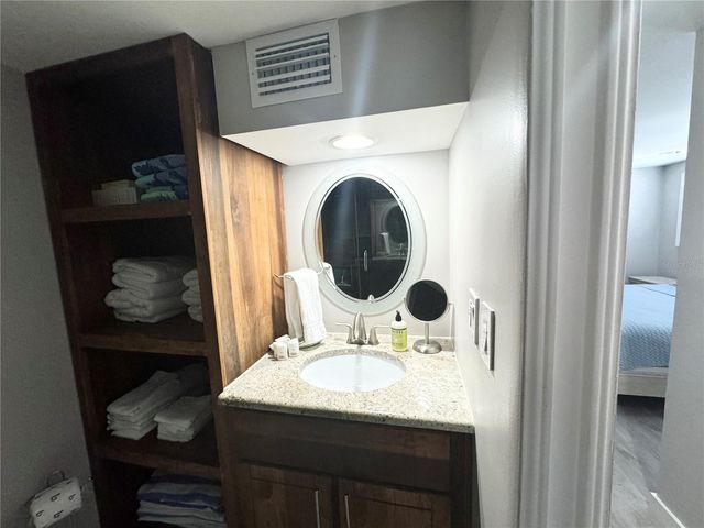 1255 TARPON CENTER DRIVE 612, Venice, FL 34285