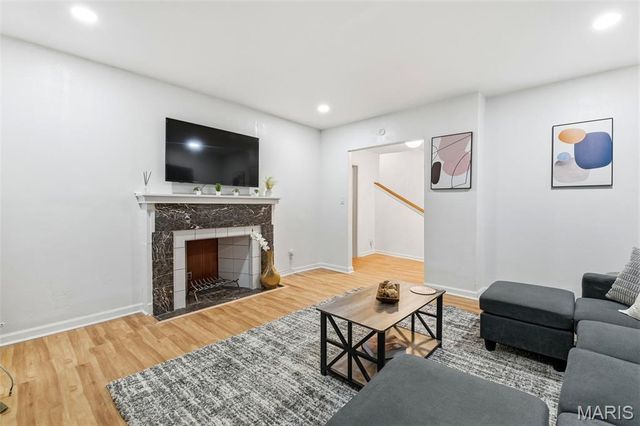 4246 Nebraska Avenue, St Louis, MO 63111