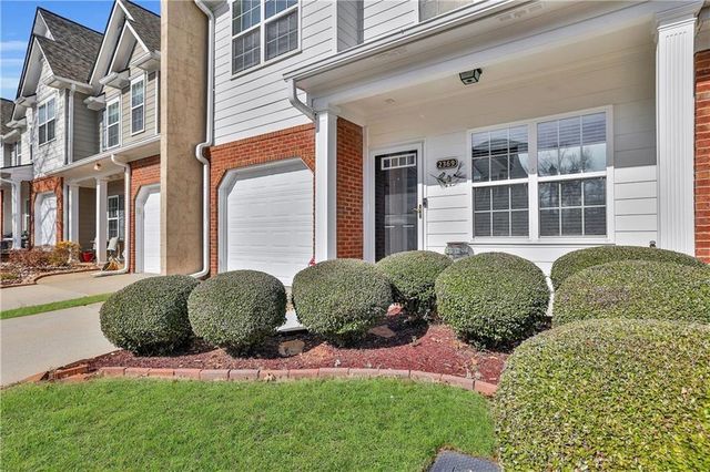 2369 Suwanee Pointe Drive, Lawrenceville, GA 30043