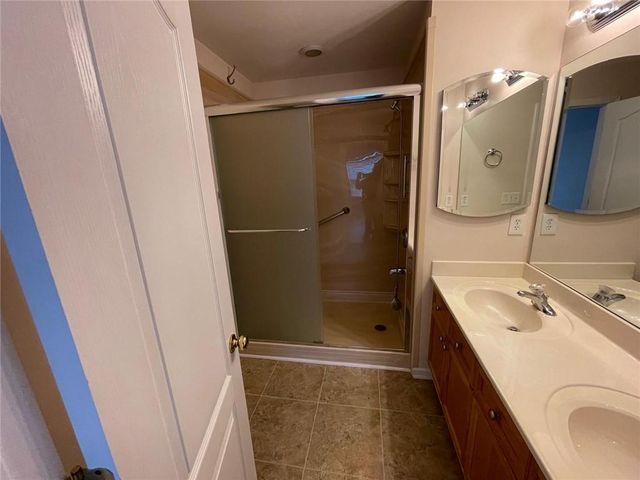 2369 Suwanee Pointe Drive, Lawrenceville, GA 30043