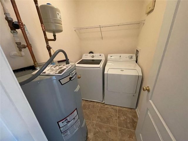 2369 Suwanee Pointe Drive, Lawrenceville, GA 30043