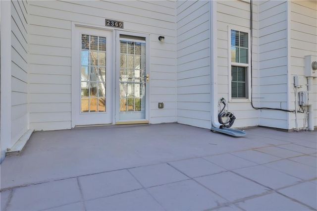 2369 Suwanee Pointe Drive, Lawrenceville, GA 30043