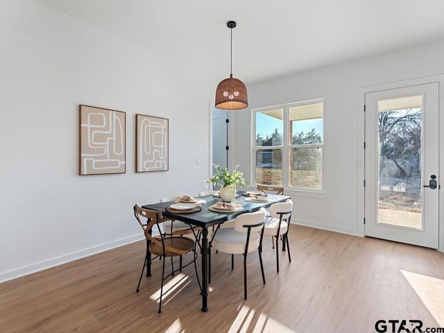 75 W Elmwood Dr, Mt Vernon, TX 75457