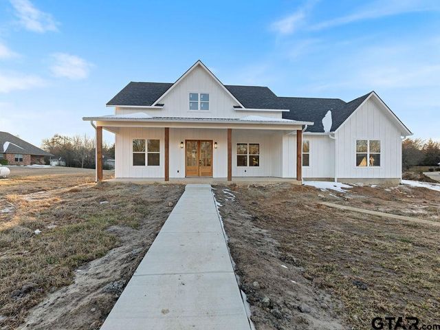 75 W Elmwood Dr, Mt Vernon, TX 75457