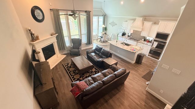 337 Prairie Ridge Lane, Lewisville, TX 75056