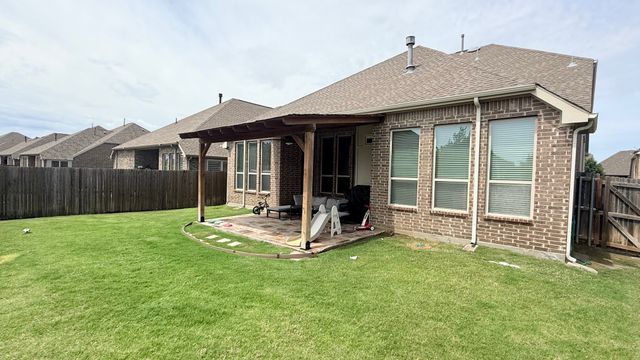 337 Prairie Ridge Lane, Lewisville, TX 75056